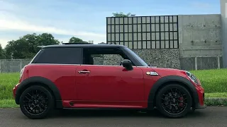 MINI COOPER JCW MANUAL TRANSMISSION. JOHN COOPER WORKS EDITION