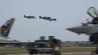 3x P51 Mustang Amazing V12 Merlin Sound over Italy