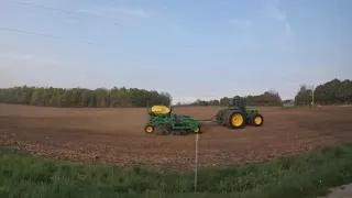 plant 2023#6 green peas are going in