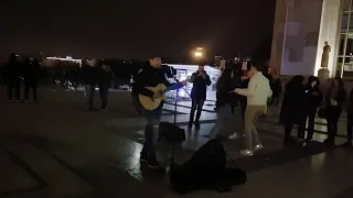 Talented singer at Trocadéro singing Babylone Zina #Paris