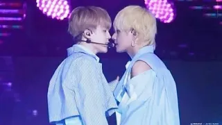 Besos y Casi besos de Vmin ( kisses and almost kisses Vmin ) Taehyung and Jimin want to kiss