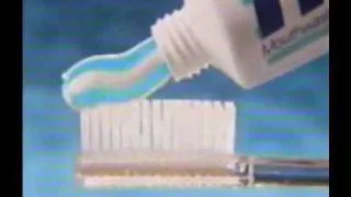 Macleans Toothpaste commercial [1986]