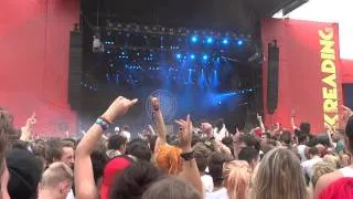 Bring me the horizon - Intro + Shadow moses live at reading festival 2013 UK