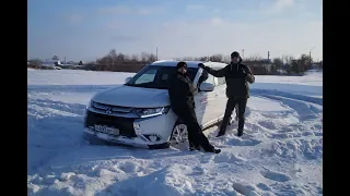 Новый Mitsubishi Outlander 2019г. Полноприводная гонка.