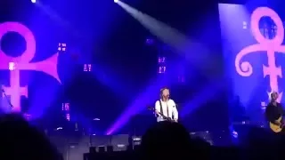 Paul McCartney Tribute to Prince - Let's Go Crazy tag Target Center 5-4-16