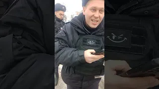 спокойно в машине ждешь заказ от @Яндекс и тут...#яндекс #беспределполиции