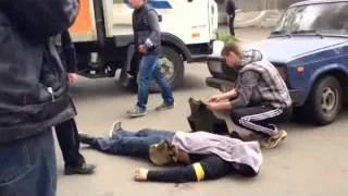 Pro Russian Separatists Mock Murdered Man In Mariupol, May 9 2014