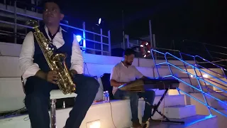 Tum Mile Dil Khile/Kumar Sanu/played by irshad saxophonist and ashish Raikar