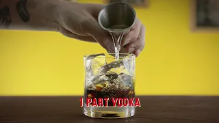 How To Mix a perfect White Russian ☝🏽