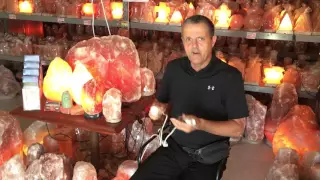 How to change the light bulb in your Himalayan Salt Lamp