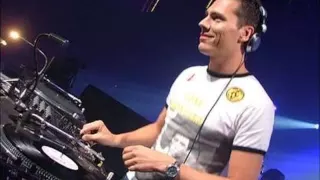 DJ Tiesto Live At Club Space Miami 18.08.2002.