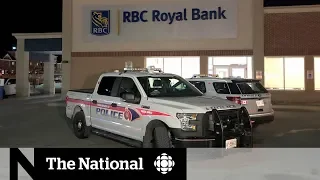 3 teenagers arrested after violent, armed bank robbery