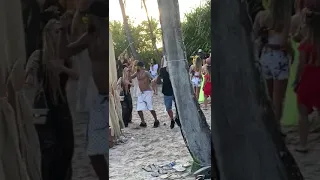 Neymar e Gabriel medina muito loucos em festa