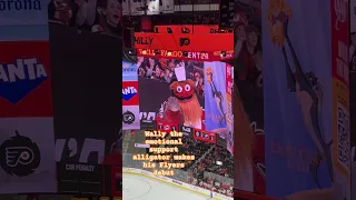 Wally the emotional support alligator makes his Flyers debut ft Gritty! #flyers #hockeyteam #gritty
