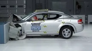 2008 Dodge Avenger moderate overlap IIHS crash test