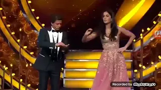 Lux golden awards shahrukh khan award katrina kaif 2018