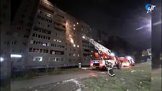 Пожилая женщина погибла ночью на пожаре в Великом Новгороде