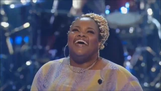 TASHA COBBS--- "Enche-me"---