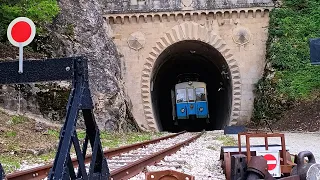 Ferrovia Rimini - San Marino: elettromotrice AB-03 esposta nella galleria "Borgo Montale"