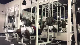 Bench Press: 535 lbs x 1, 515 lbs x 1 3 sec Pause Rep. And 500 lbs x 1 5 Sec Pause Rep !