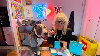 Hudson & Karla Unboxing Gift in NYC