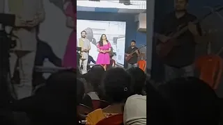 Sonamoni Saha & Pratik Sen Singing