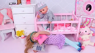 Мама хочет спать! Но ребенок плачет, кто засыпает первым? Play Toys Russian