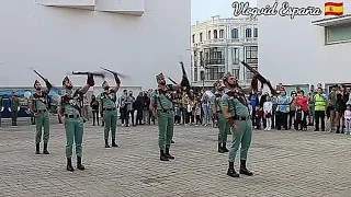 Así Debuta un Cabo Caballero Legionario como Jefe de la Escuadra de Gastadores.