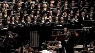 Carmina Burana - Fortuna Imperatrix Mundi (O Fortuna) - Coro Sinfônico Comunitário da UnB