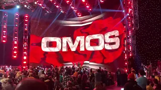 Omos entrance (WWE Raw 11/1/21 live crowd reaction)