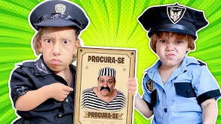 Maria Clara and Rafael pretend to play of being cops e look for the Candy Thief - MC Divertida