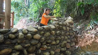 How To Build A Stone Fence Around The House - Green Forest Farm, Free Bushcraft, LIVING OFF GRID