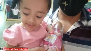 Sarinha Comprando uma bebê Reborn Nova 🥰 Ganhei todos os acessórios / Sarah Gabriella Kids