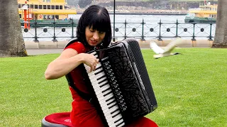 Czárdás/Kalinka/Katyusha Medley (Accordion)