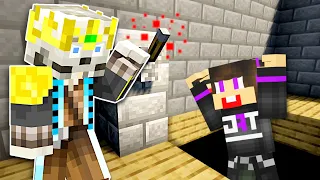 Building Traps Inside my Castle to Trick My Friends! (Minecraft SMP)