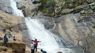 Chasing waterfalls : three sisters falls