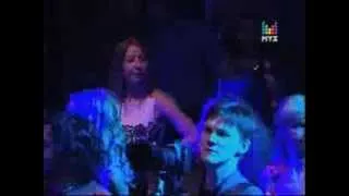 Нюша - Больно (Live.8-летие портала TOPHIT.RU 2011).mpg