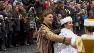 Polonez i suktinis na placu Ratuszowym w Wilnie/Wilnoteka.lt