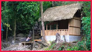 Lead a new water source by bamboo pipe to the cabin. Building farm, free life (ep5)