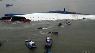 Hundreds missing after South Korean ship sinks