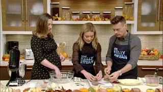 Meredith Seacrest Make's "HankPa's Sweet Potato Pie"