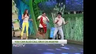 Shahrukh Khan, Priyanka Chopra and Cyrus dance Chammak Challo at Greenathon 4