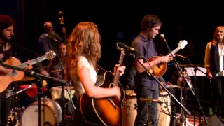 eTown Finale with José González & Mandolin Orange - Walking Lightly (eTown webisode #816)