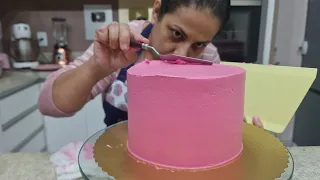 COMO COLORIR BOLOS COM CORES FORTES SEM AMARGAR /APRENDA A FAZER ROSAS MESCLADAS DE CHANTILLY #cake