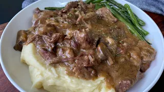 Oven CHUCK ROAST in MUSHROOM GRAVY | GOUDA MASHED POTATOES | GARLIC GREEN BEANS| DINNER RECIPES