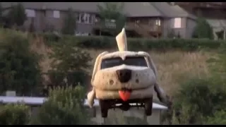 dumb and dumber dog car