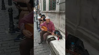 Istiklal street traditional Turkish music live