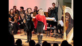 2 HipHarps on Stage - Deborah Henson-Conant, Evelyn Huber & Philharmonie Salzburg (Elisabeth Fuchs)