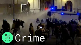 Rome Police Fire Water Cannon to Disperse Covid-19 Protesters