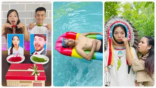 Mr Beat vs Su Hao Battle in the pool 😱👦🏻🥰 Linh Nhi of New Video #shorts